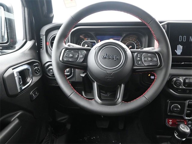 Used 2024 Jeep Wrangler Unlimited Rubicon w/ Technology Group image 12