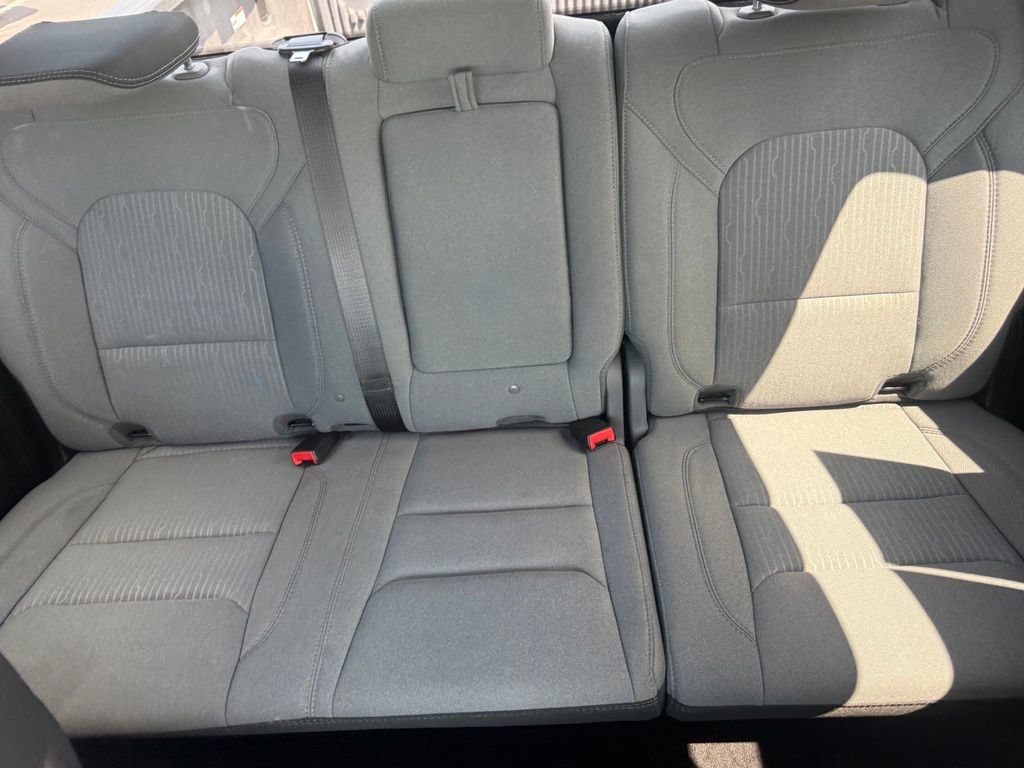 Used 2022 RAM 1500 Big Horn AWD/4WD image 32