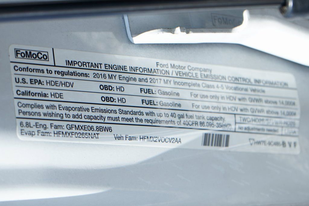 Used 2017 Ford F550 2WD Regular Cab Super Duty image 21