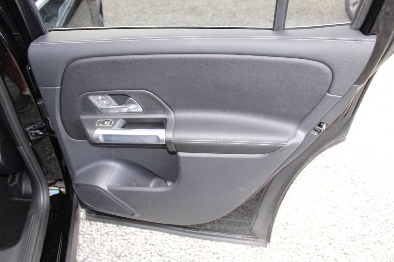 Used 2024 Mercedes-Benz GLB 250 image 22
