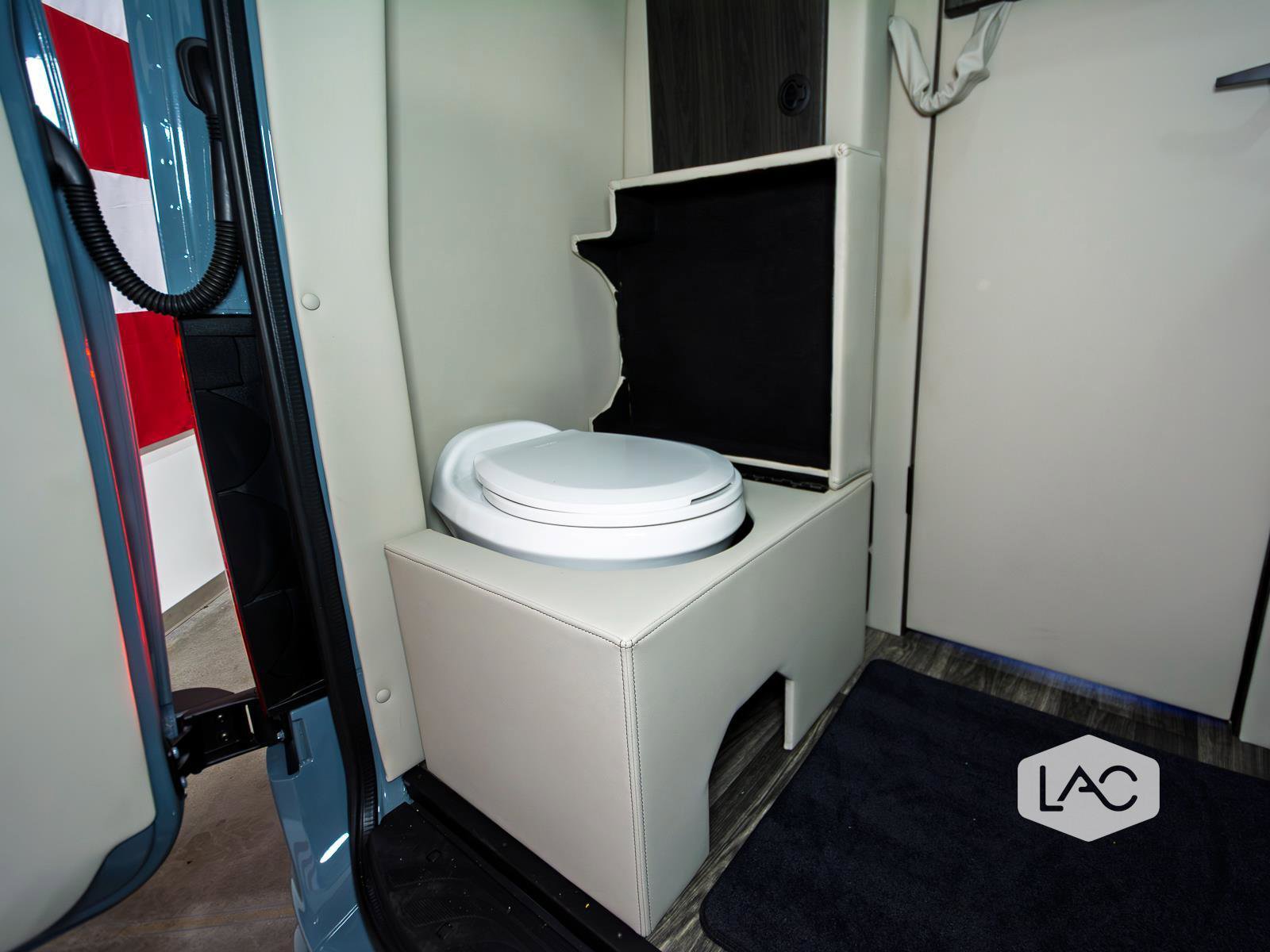 Used 2025 Mercedes-Benz Sprinter 3500 image 24