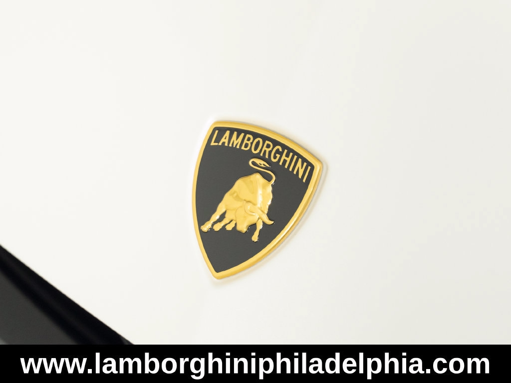 Used 2025 Lamborghini Urus SE AWD/4WD image 56