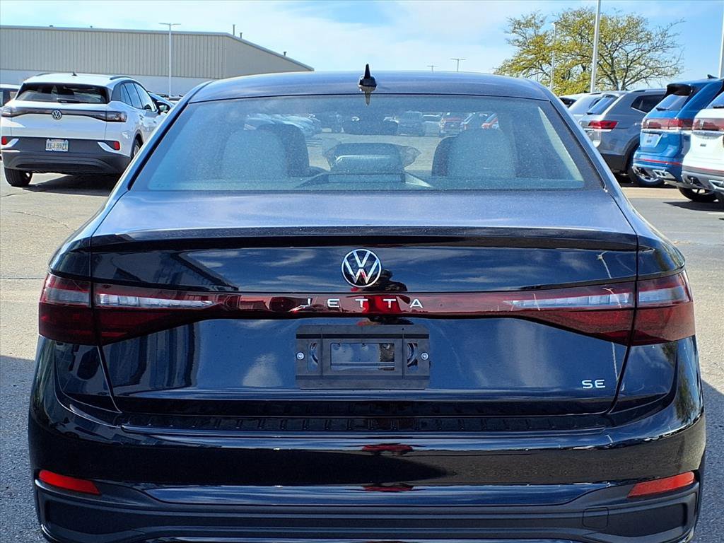New 2025 Volkswagen Jetta SE image 24