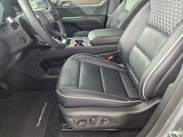 Used 2025 GMC Acadia Denali FWD image 14