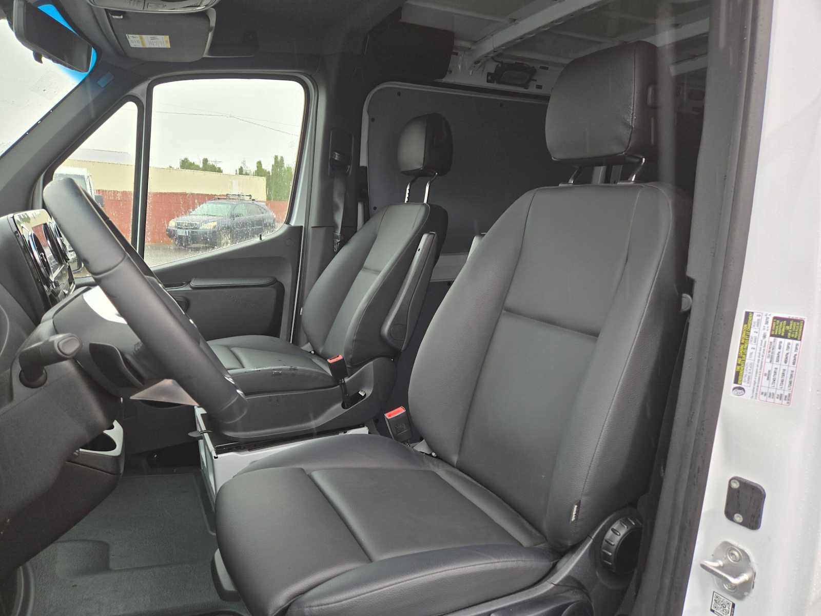 Used 2026 Mercedes-Benz Sprinter 2500 image 22