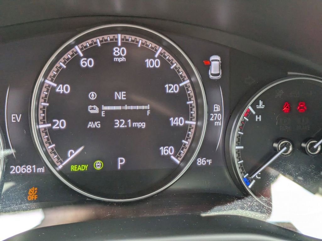 Used 2025 MAZDA CX-50 AWD 2.5 Hybrid w/ Premium Pkg image 16