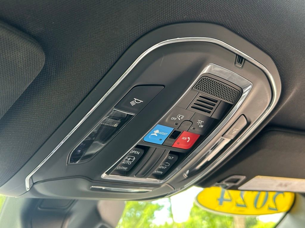 Certified 2024 Jeep Grand Cherokee Laredo X w/ Trailer Tow Package image 56