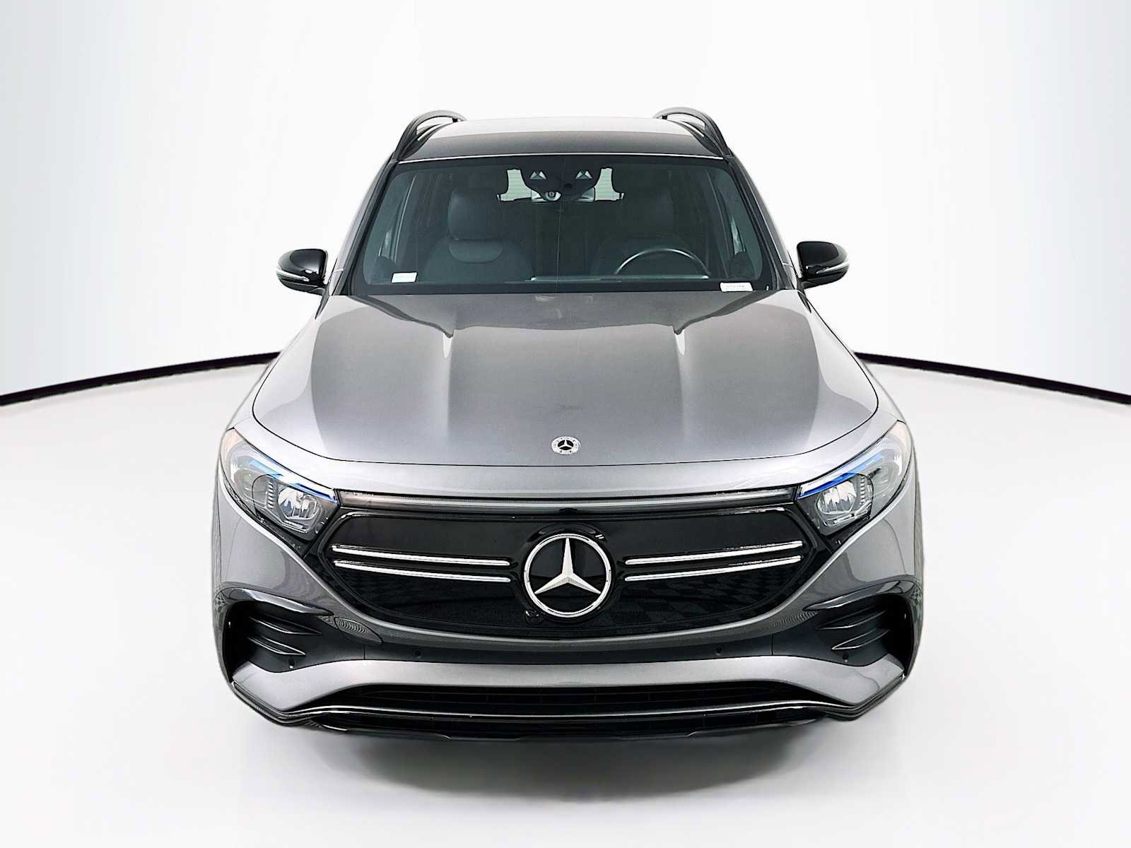 Used 2022 Mercedes-Benz EQB 300 EQB 300 image 6