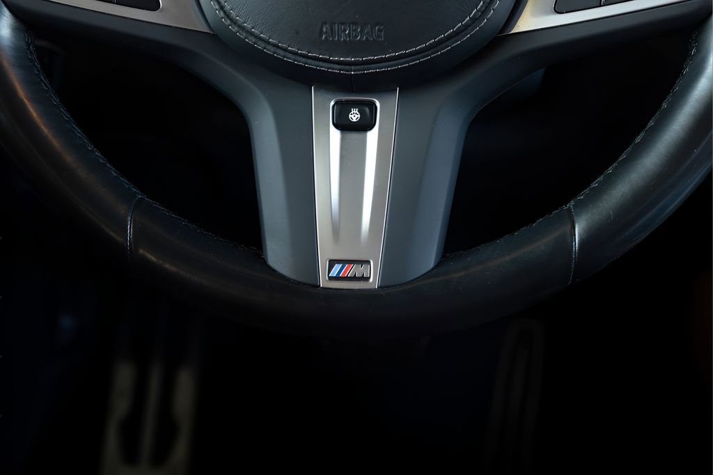 Used 2022 BMW X5 xDrive40i w/ M Sport Package AWD/4WD image 32