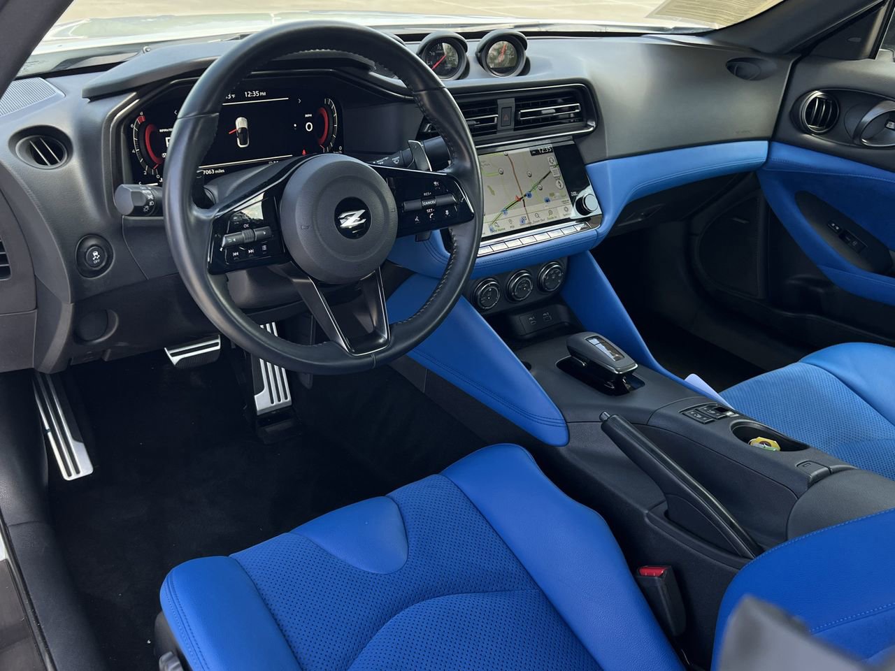 Certified 2024 Nissan Z Performance w/ Floor Mat Package image 9