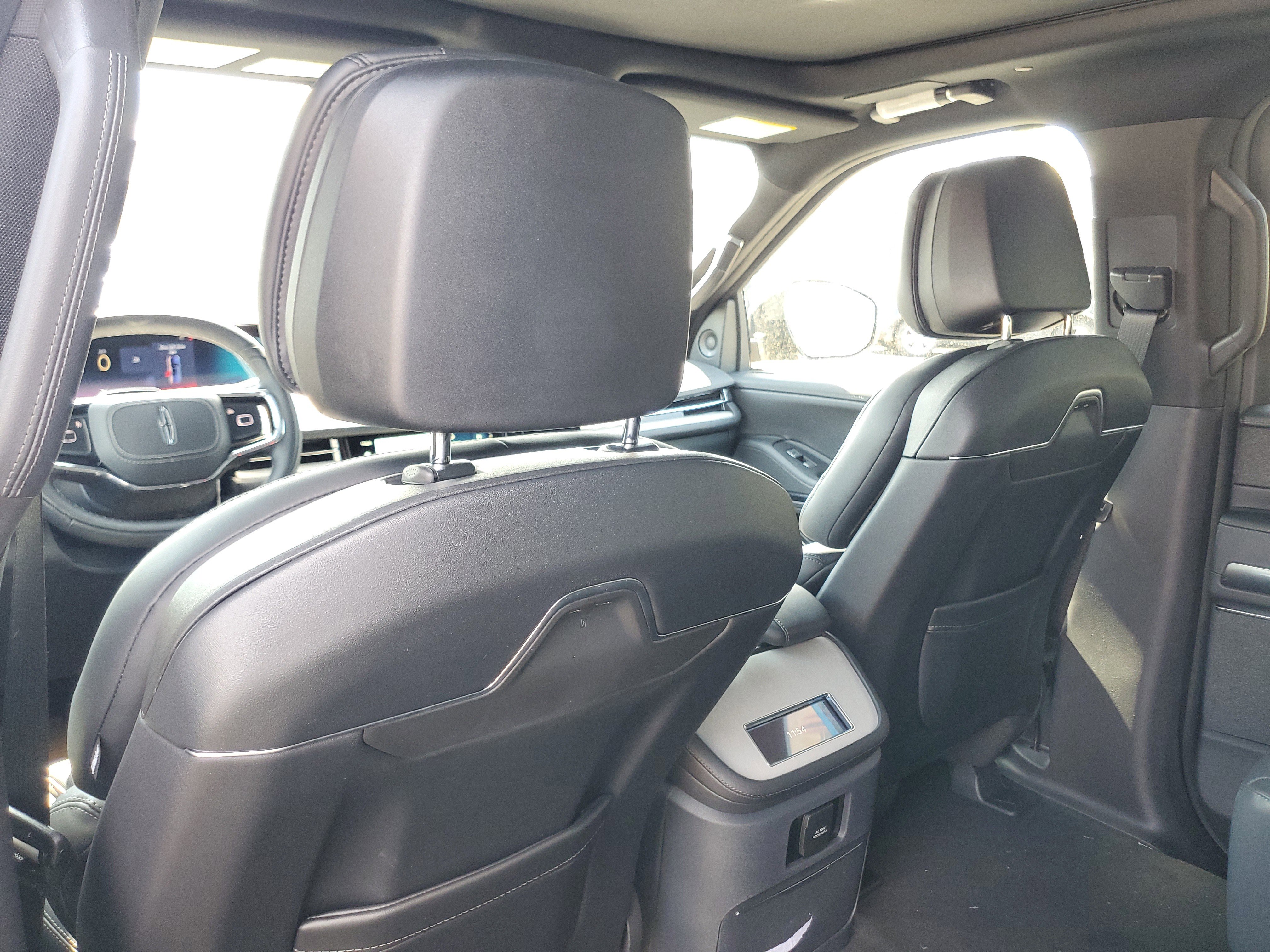 New 2026 Lincoln Navigator L Reserve AWD/4WD image 27