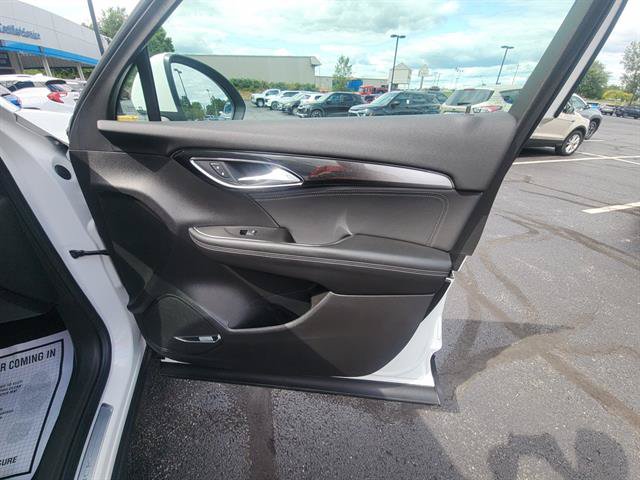 Used 2024 Buick Envision Preferred AWD/4WD image 9