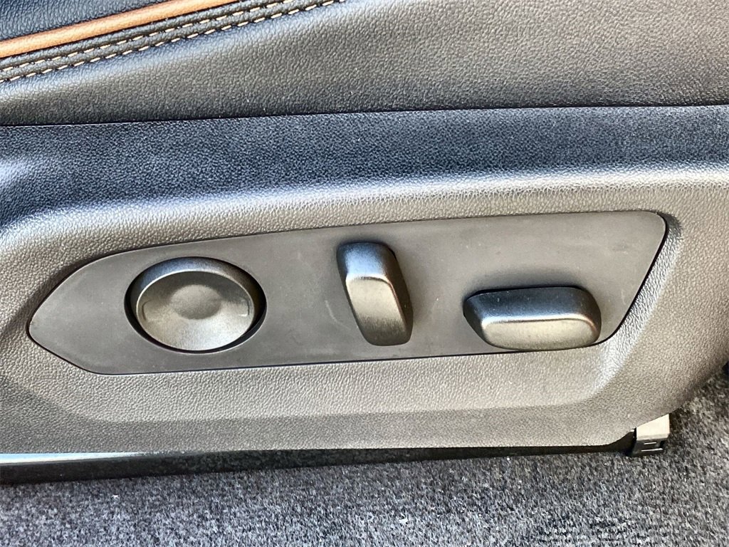 New 2025 GMC Canyon AT4 w/ AT4 Premium Package image 34