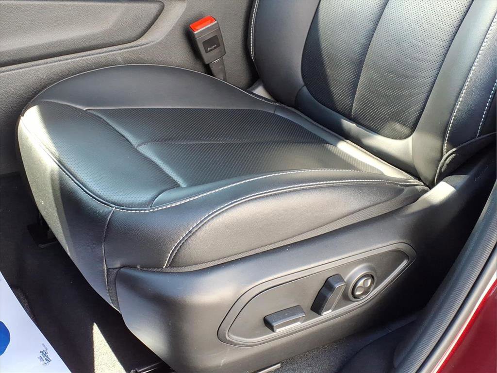 Used 2025 Jeep Grand Cherokee Limited w/ Luxury Tech Group II image 19