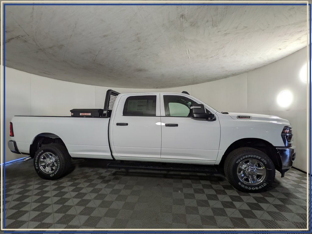 New 2026 RAM 2500 Tradesman AWD/4WD image 6