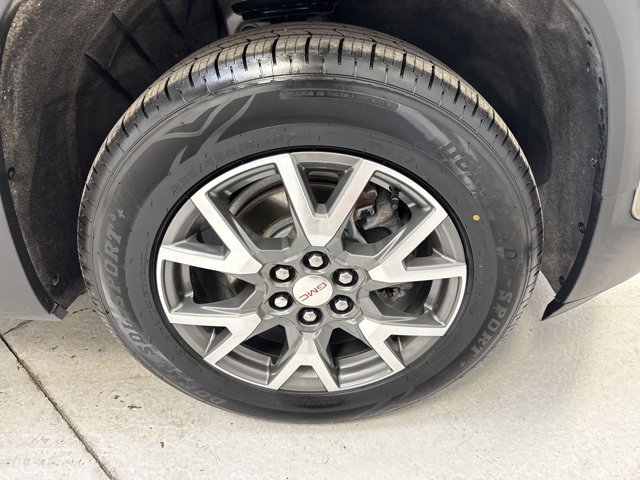 Used 2022 GMC Acadia SLE image 31