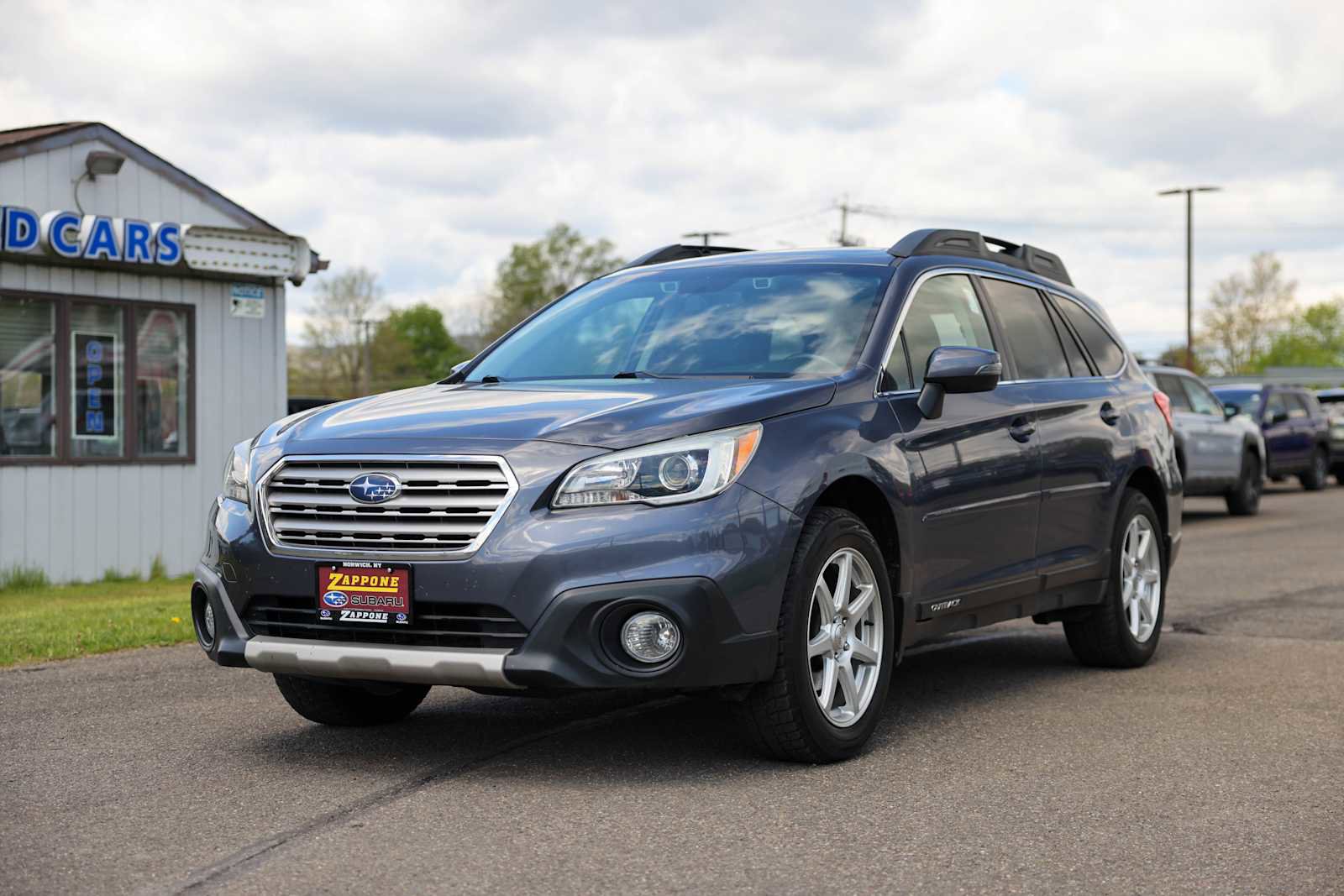 Used 2016 Subaru Outback 2.5i Limited AWD/4WD image 7