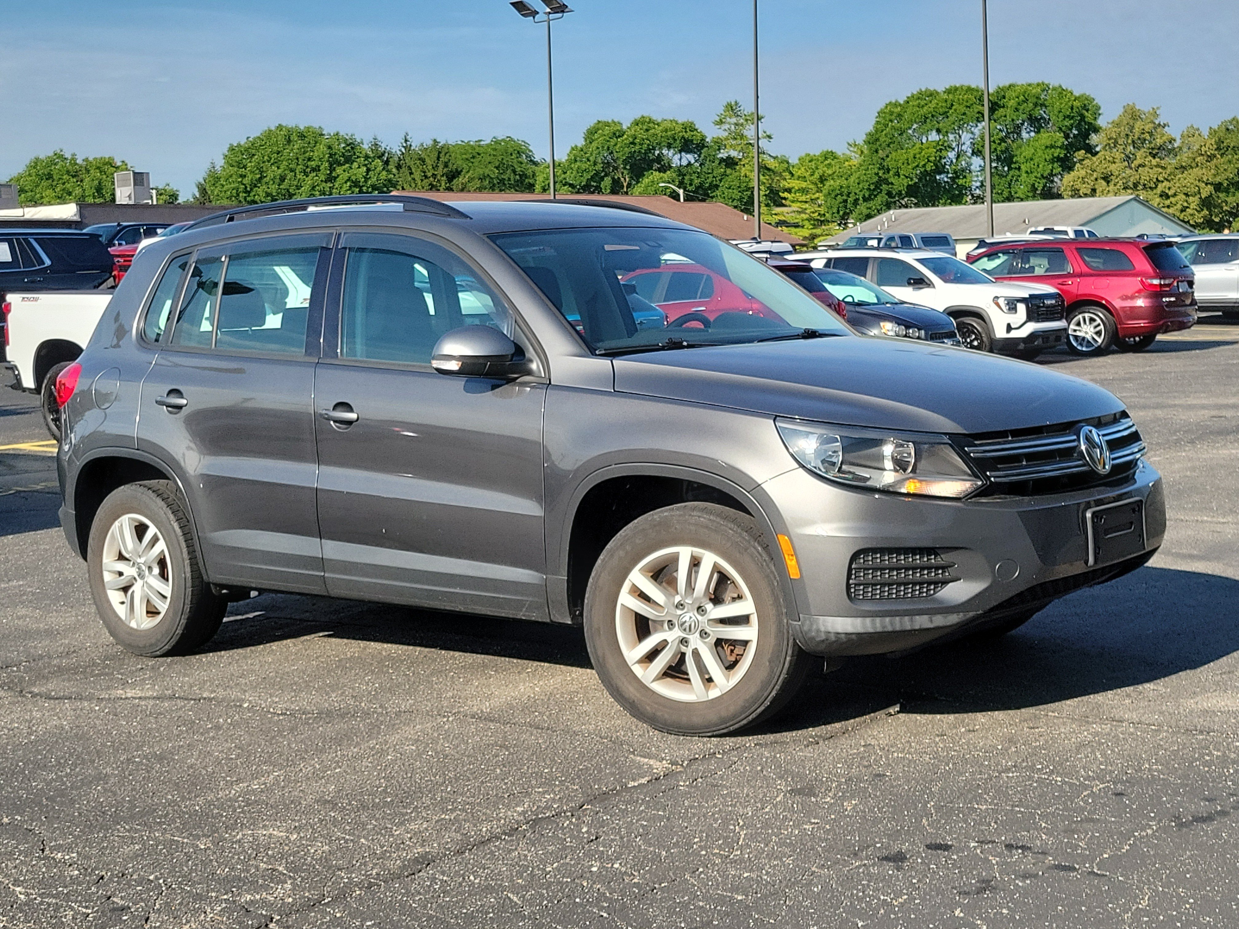 Used 2016 Volkswagen Tiguan S FWD image 31
