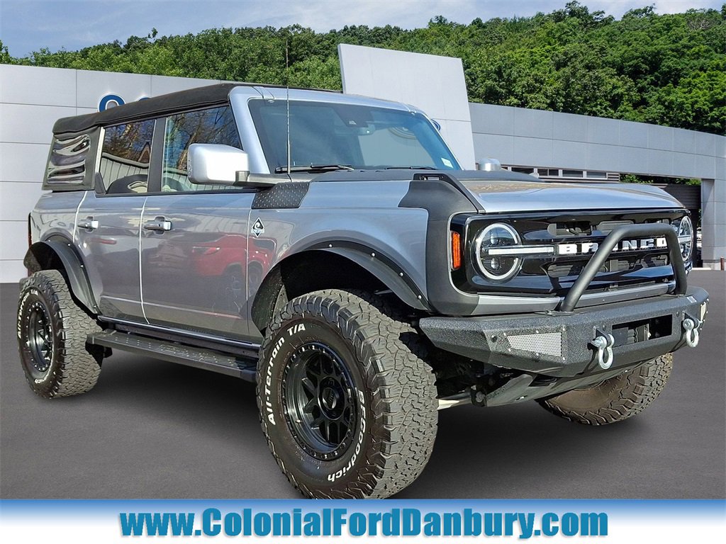 Used 2023 Ford Bronco Outer Banks image 1