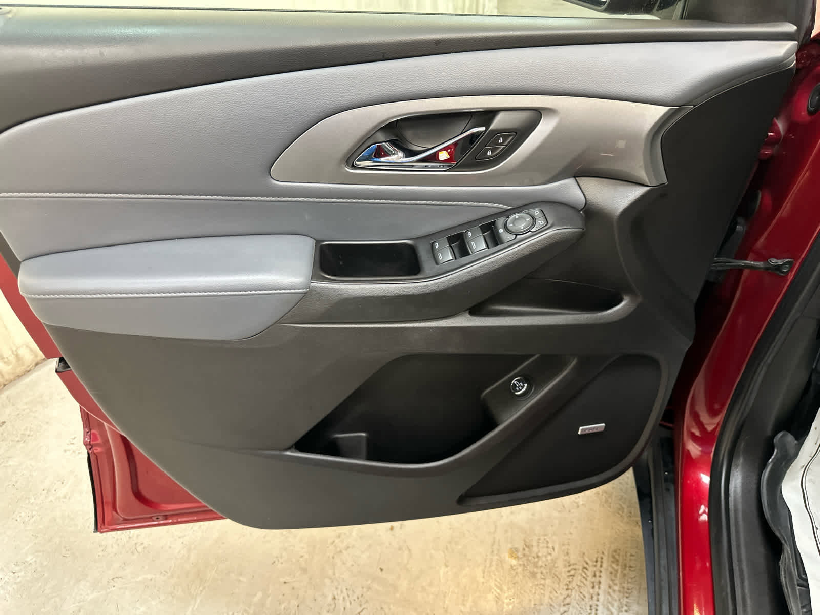 Used 2019 Chevrolet Traverse LT w/ LT Premium Package AWD/4WD image 29