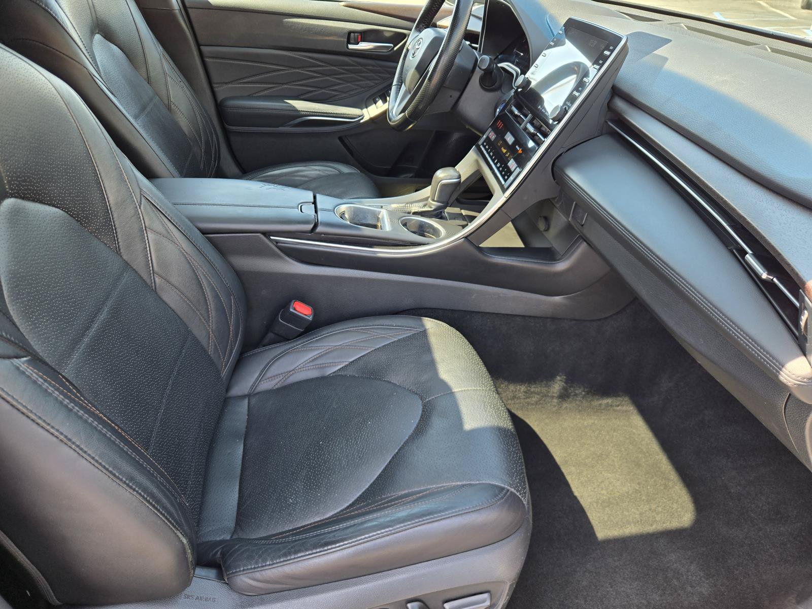 Used 2021 Toyota Avalon Limited w/ Advanced Safety Package FWD image 28