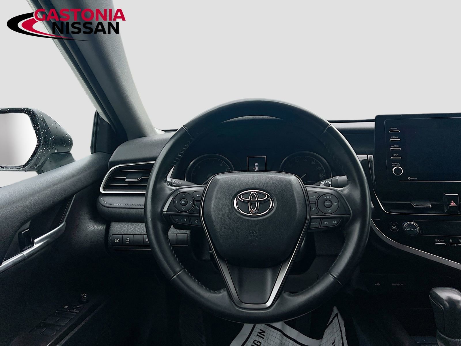 Used 2023 Toyota Camry SE image 30