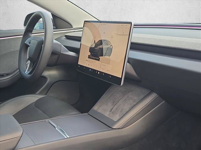 Used 2024 Tesla Model 3 Standard Range RWD image 19
