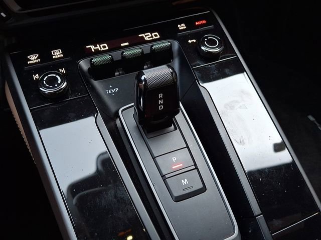 Certified 2023 Porsche 911 Carrera RWD image 19