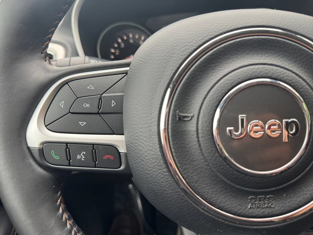 Used 2019 Jeep Compass Latitude w/ Cold Weather Group AWD/4WD image 29