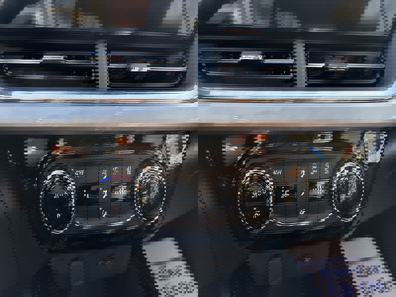 New 2026 Chevrolet Trax LT image 21