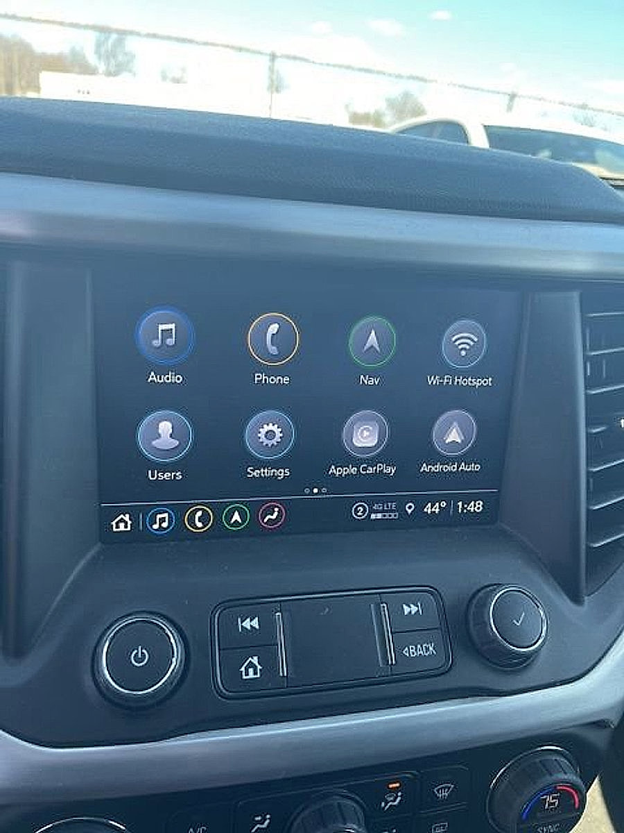 Used 2023 GMC Acadia SLE w/ Driver Convenience Package image 26