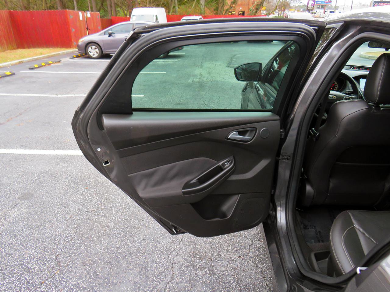 Used 2018 Ford Focus ST w/ Equipment Group 402A image 15