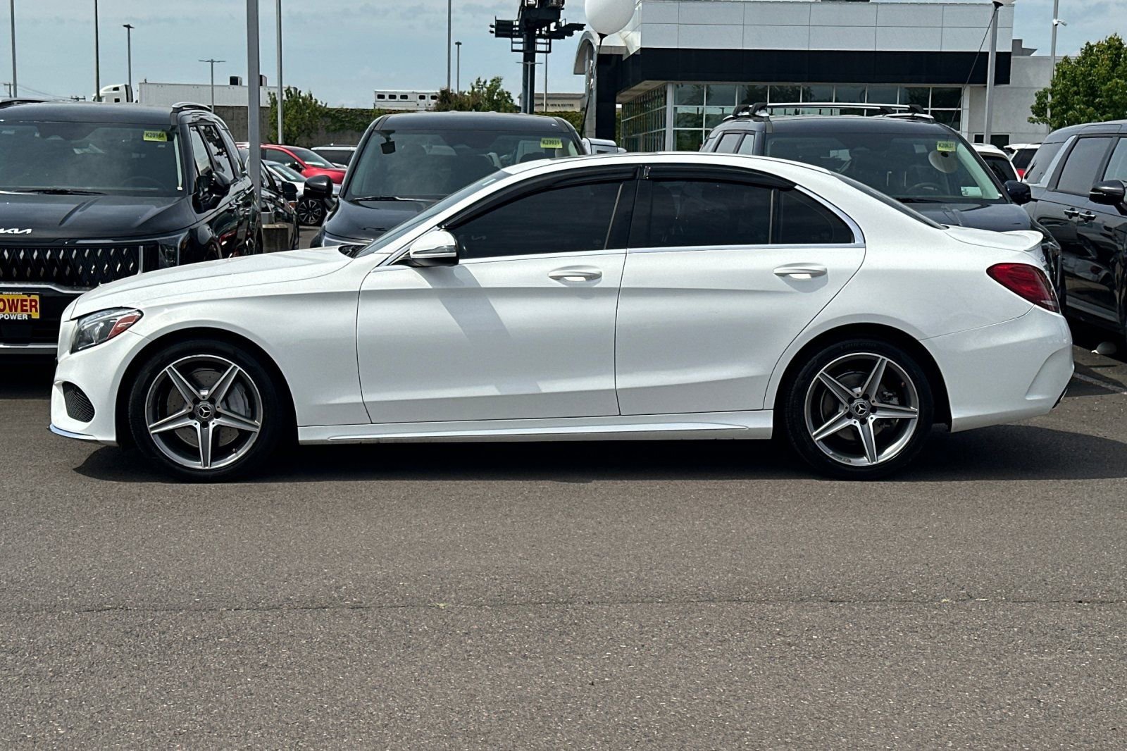 Used 2018 Mercedes-Benz C 300 4MATIC Sedan image 7