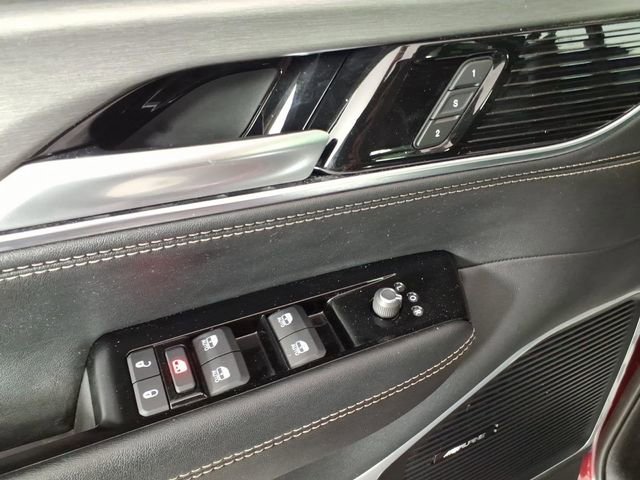 Used 2024 Jeep Wagoneer Series II w/ Convenience Group I AWD/4WD image 15