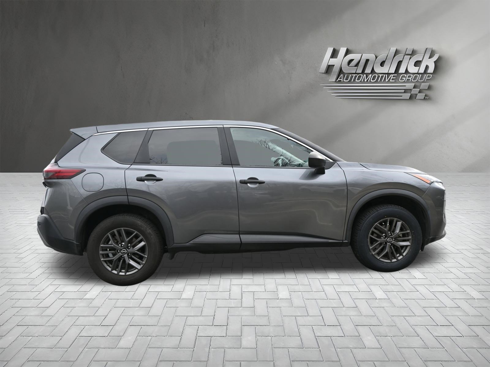Used 2023 Nissan Rogue S image 10
