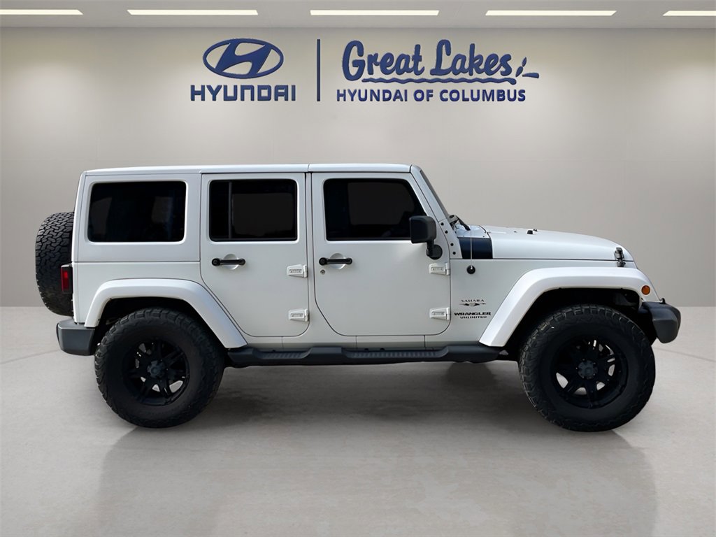 Used 2016 Jeep Wrangler Unlimited Sahara w/ Connectivity Group image 6