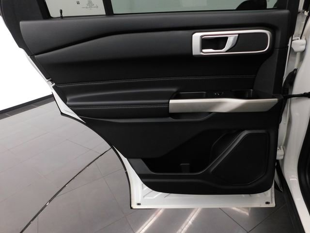 Used 2022 Ford Explorer XLT image 24