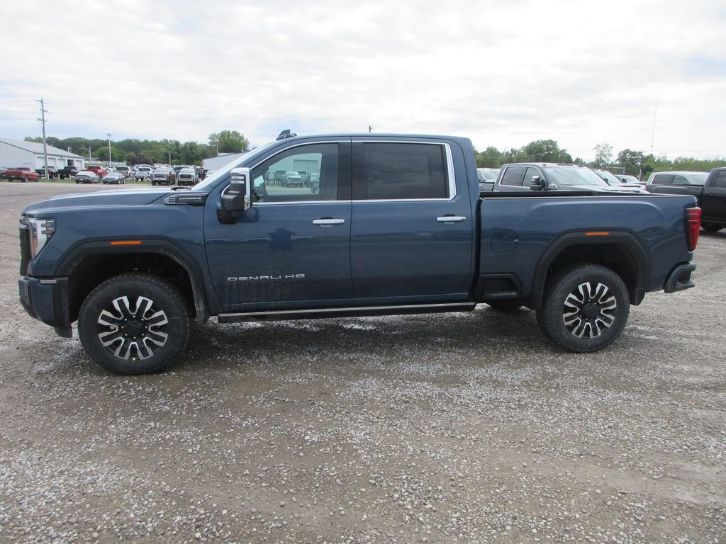 New 2026 GMC Sierra 2500 Denali Ultimate AWD/4WD image 10