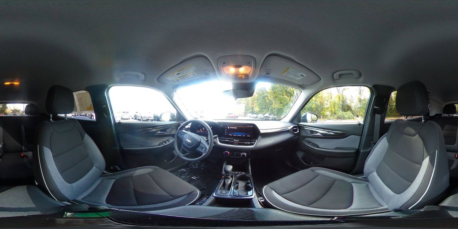 Used 2025 Chevrolet TrailBlazer LT image 38