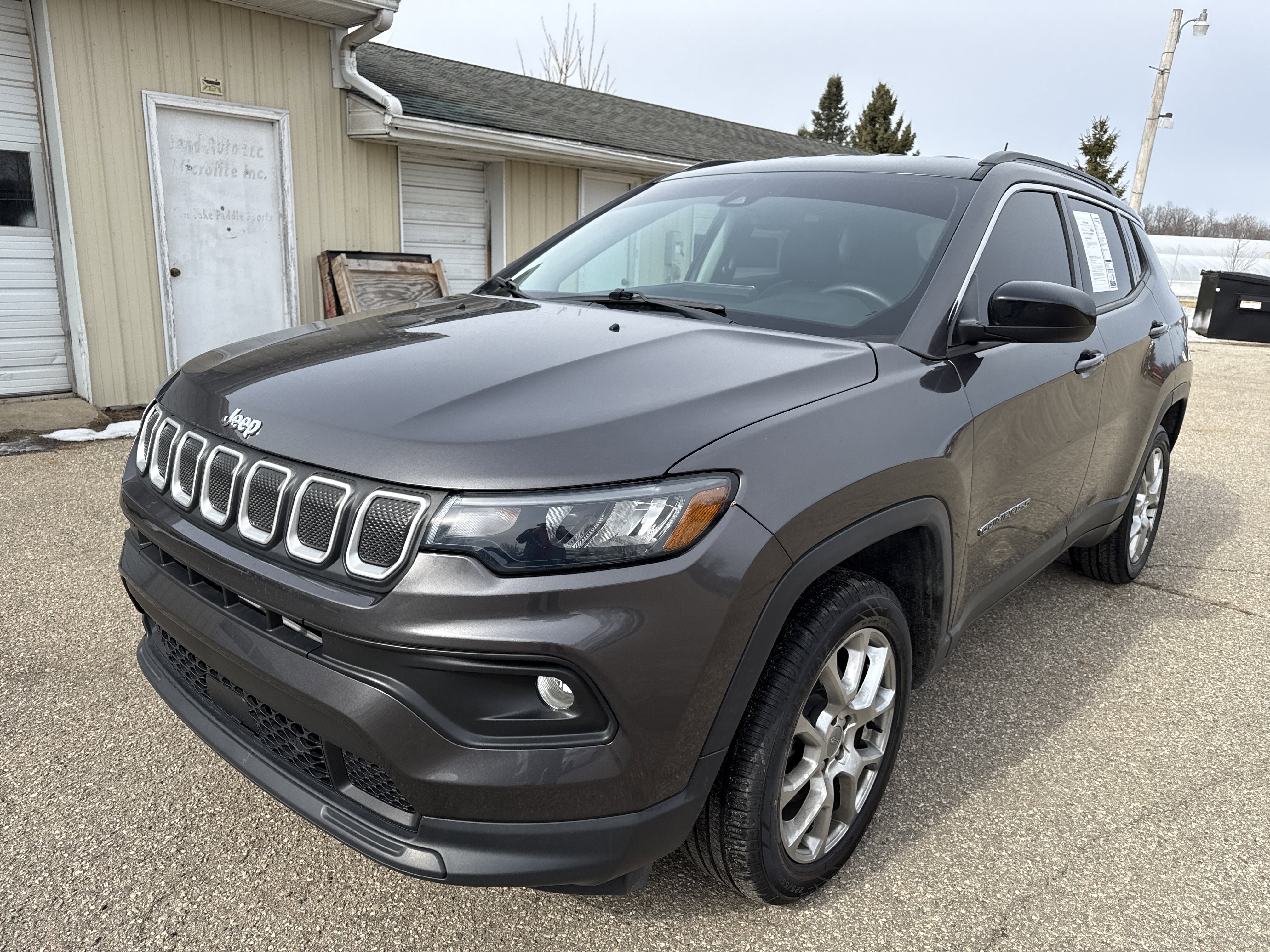 Used 2022 Jeep Compass Latitude image 8