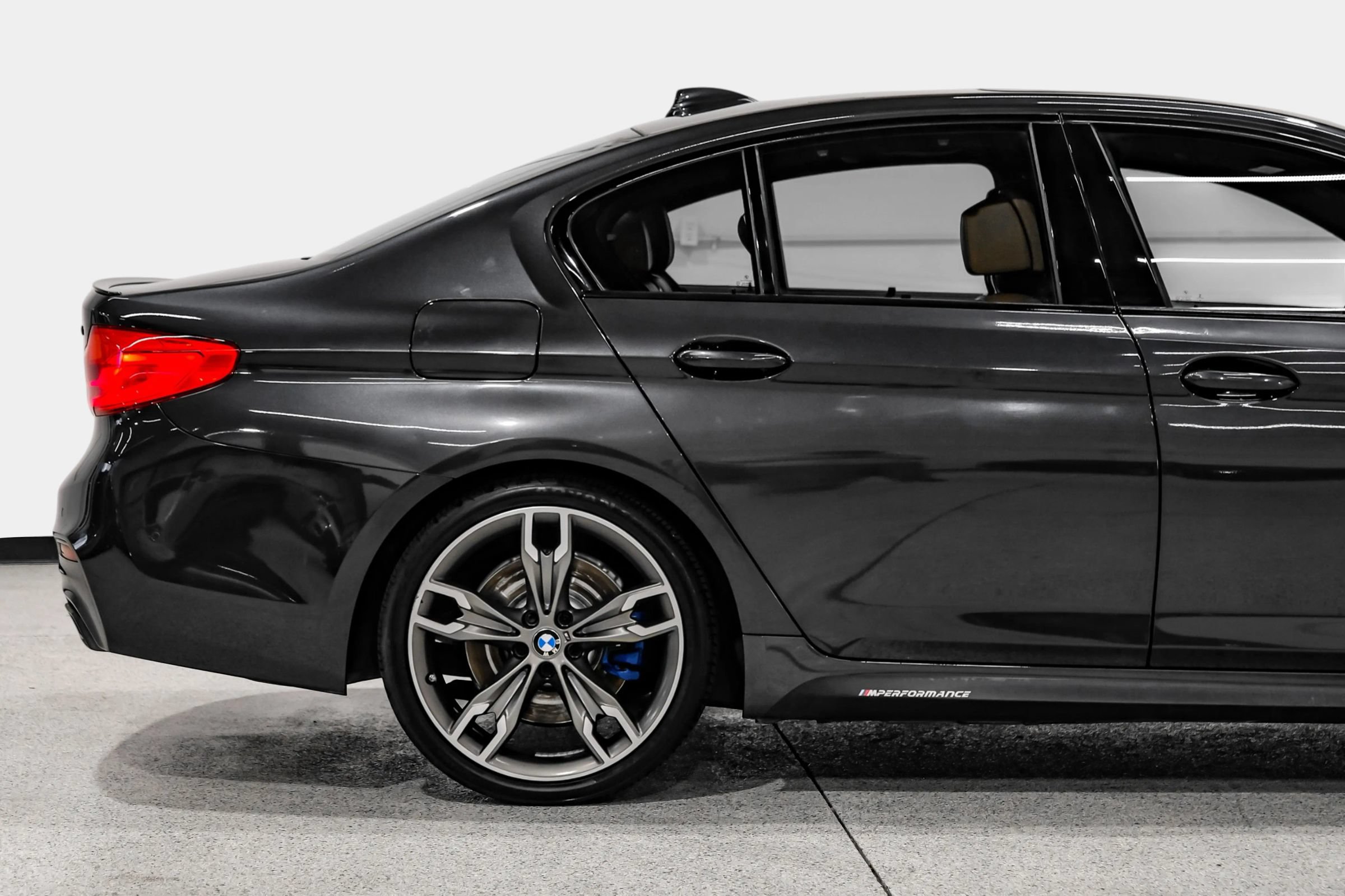Used 2019 BMW M550i xDrive w/ Premium Package 2 AWD/4WD image 10