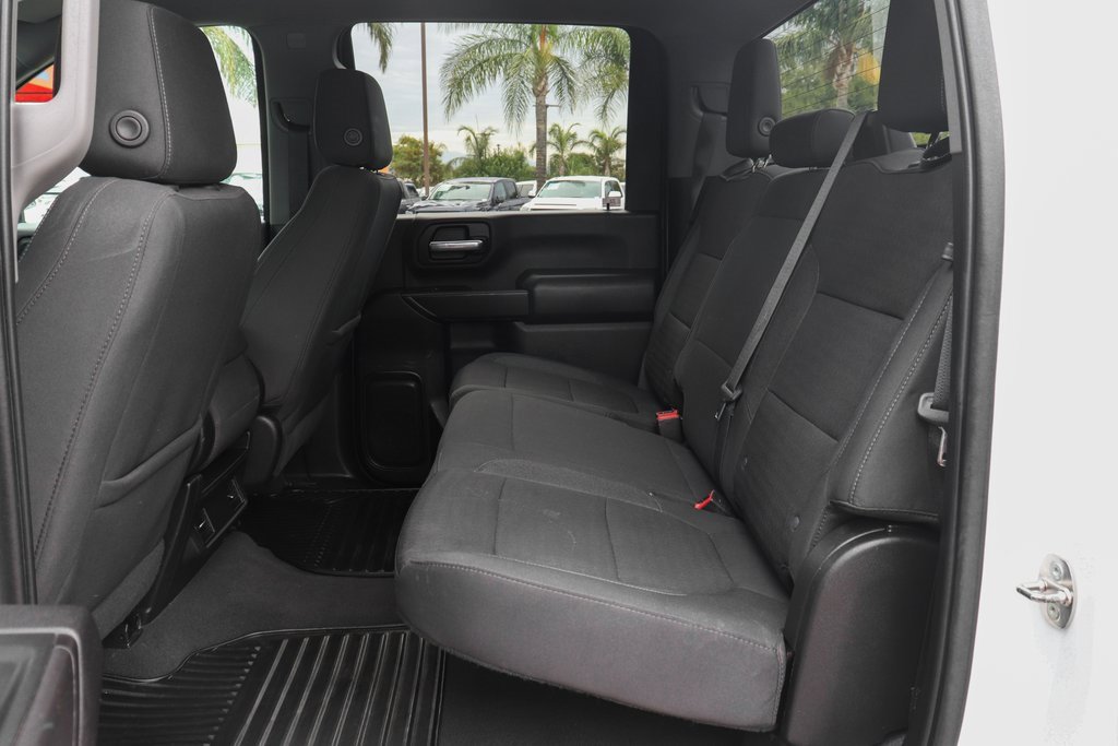 Used 2022 Chevrolet Silverado 2500 Custom w/ Custom Value Package image 33