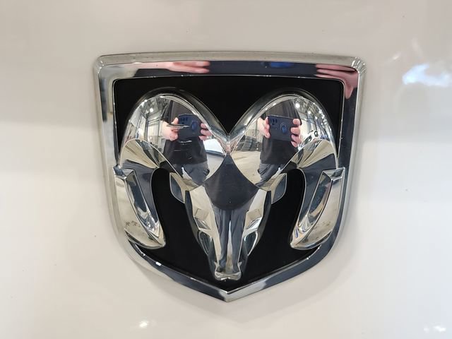 Used 2023 RAM 1500 Classic SLT w/ Protection Group AWD/4WD image 18