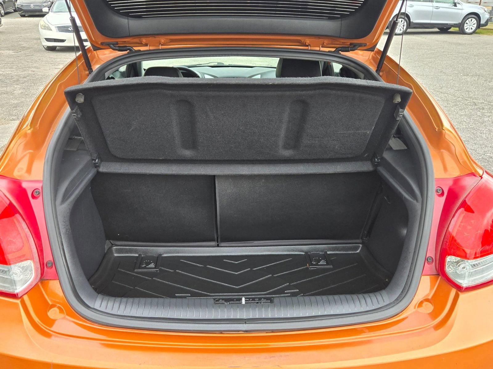 Used 2013 Hyundai Veloster Turbo image 9