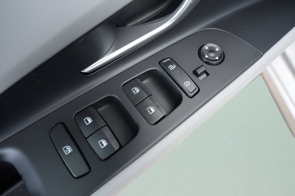 Certified 2026 Hyundai Elantra Limited FWD image 20