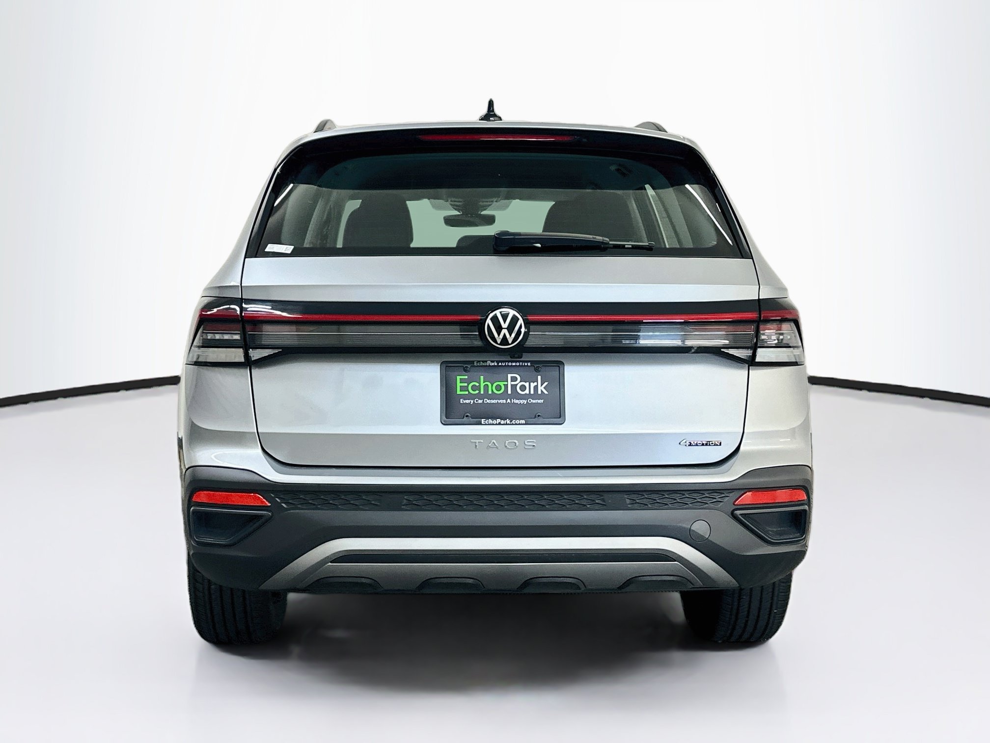 Used 2025 Volkswagen Taos S AWD/4WD image 7