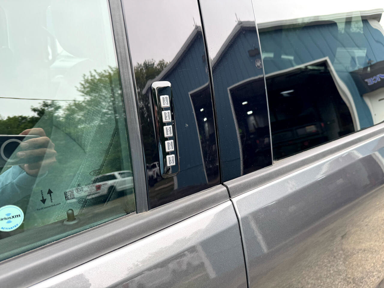 Used 2022 Ford F150 XLT w/ Equipment Group 302A High image 8