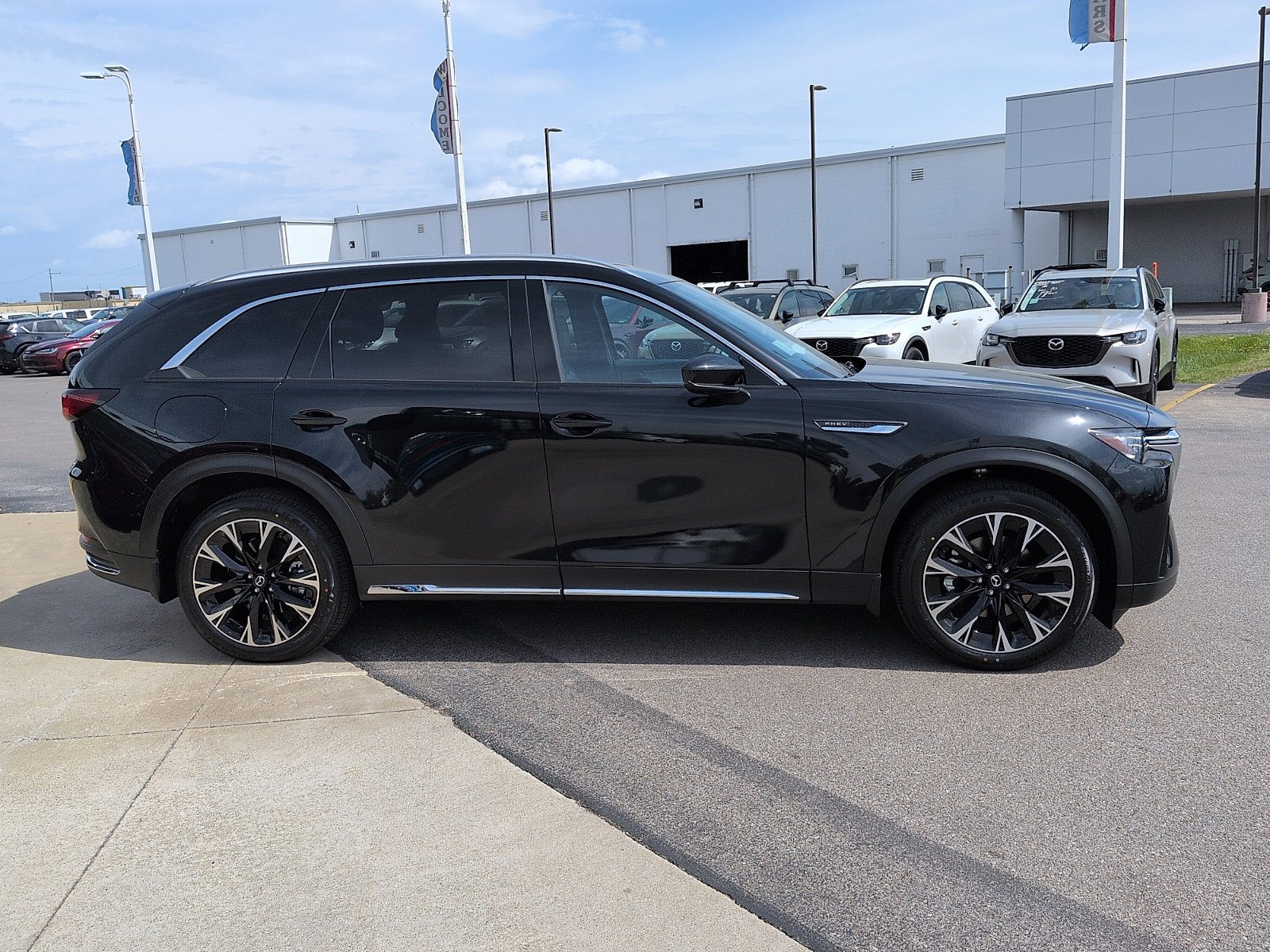 New 2026 MAZDA CX-90 Plug-In Hybrid w/ Premium Plus image 2