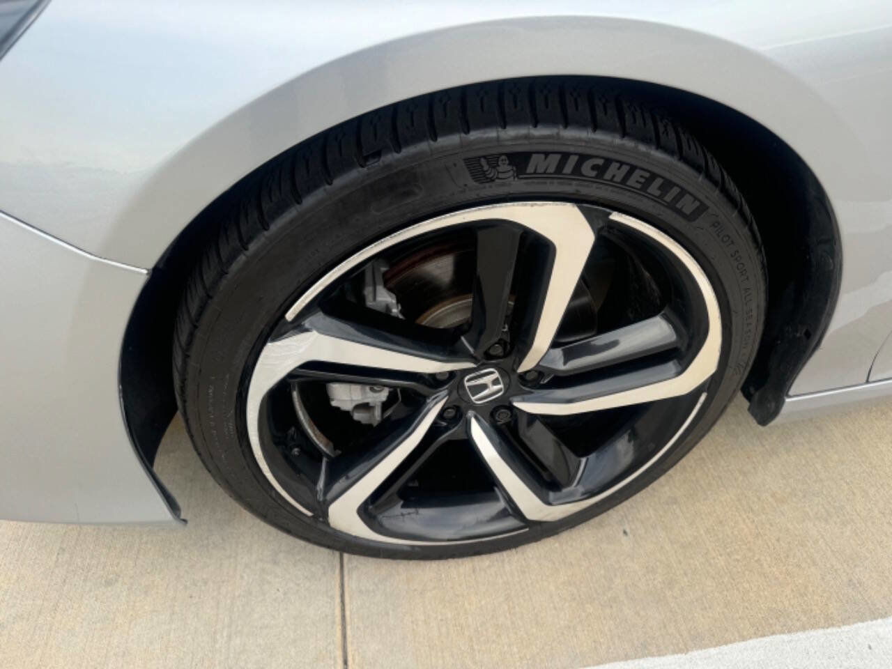 Used 2022 Honda Accord Sport image 8