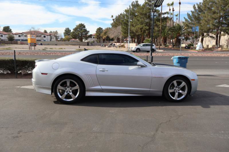 Used 2010 Chevrolet Camaro LT w/ LPO, Ground Effects Package RWD image 8